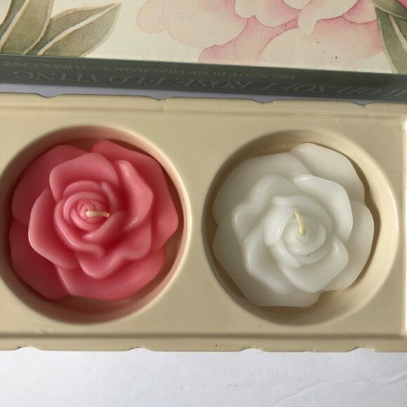 VINTAGE Avon Soft Rose Floating Candles 3 Pc Set Fragrance New In Box Red Pink - Picture 3 of 7